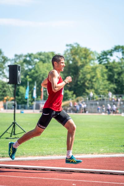 Soeren Sprehe (SC Melle 03) ueber 5000m am 03.07.2022 waehrend den NLV+BLV Leichtathletik-Landesmeisterschaften im Jahnstadion in Goettingen (Tag 1)